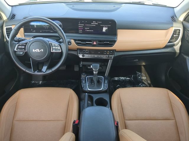 Used 2024 Kia Seltos EX FWD image 15