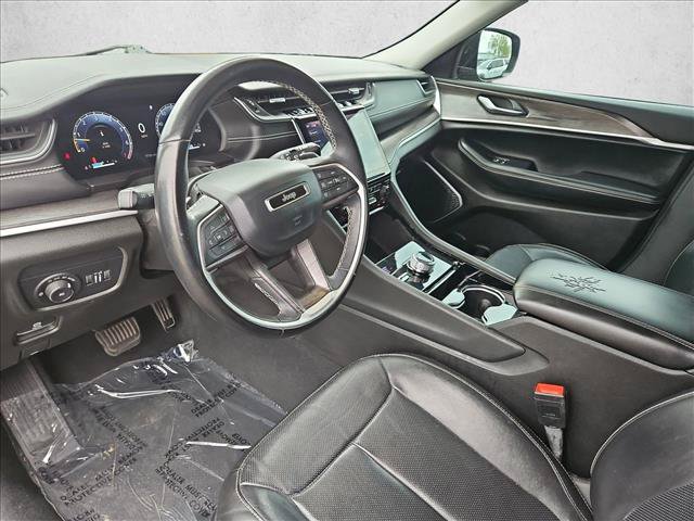 Used 2022 Jeep Grand Cherokee L Limited w/ Luxury Tech Group II AWD/4WD image 9