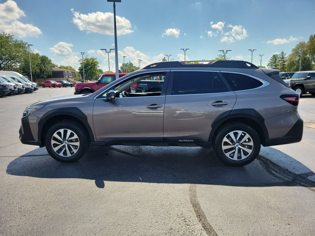 Used 2024 Subaru Outback Premium AWD/4WD image 7