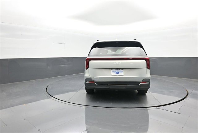 Used 2025 Kia Carnival SX Prestige image 6