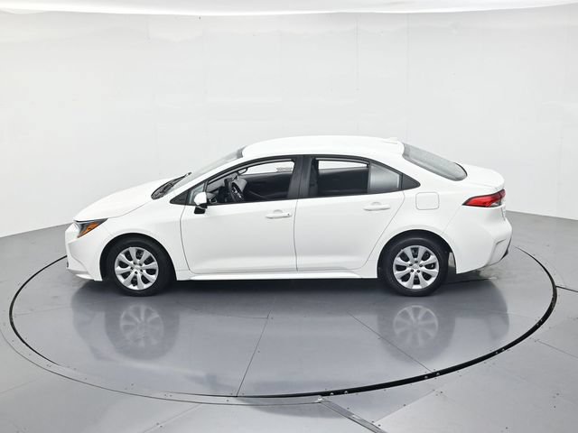 Used 2024 Toyota Corolla LE FWD image 44