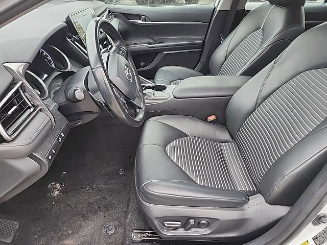 Used 2023 Toyota Camry SE image 10