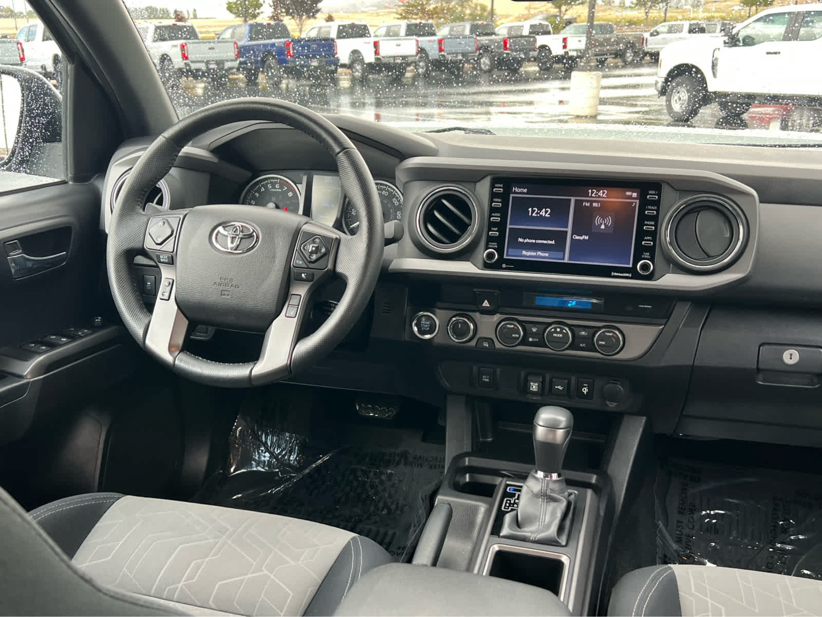 Used 2022 Toyota Tacoma TRD Off-Road AWD/4WD image 15