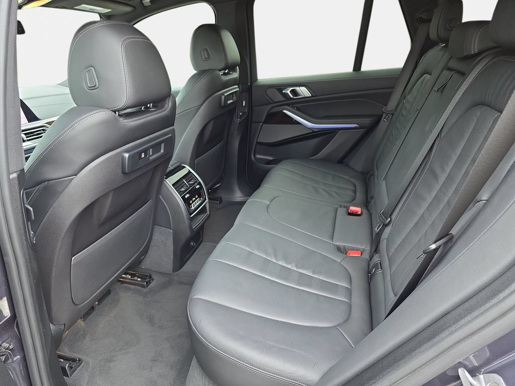 Used 2020 BMW X5 sDrive40i w/ M Sport Package RWD image 11