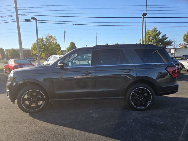 Certified 2022 Ford Expedition Limited image 2