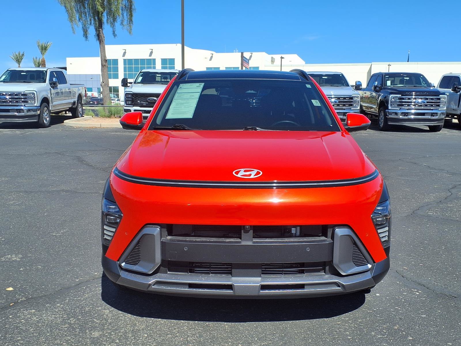 Used 2024 Hyundai Kona Limited FWD image 2