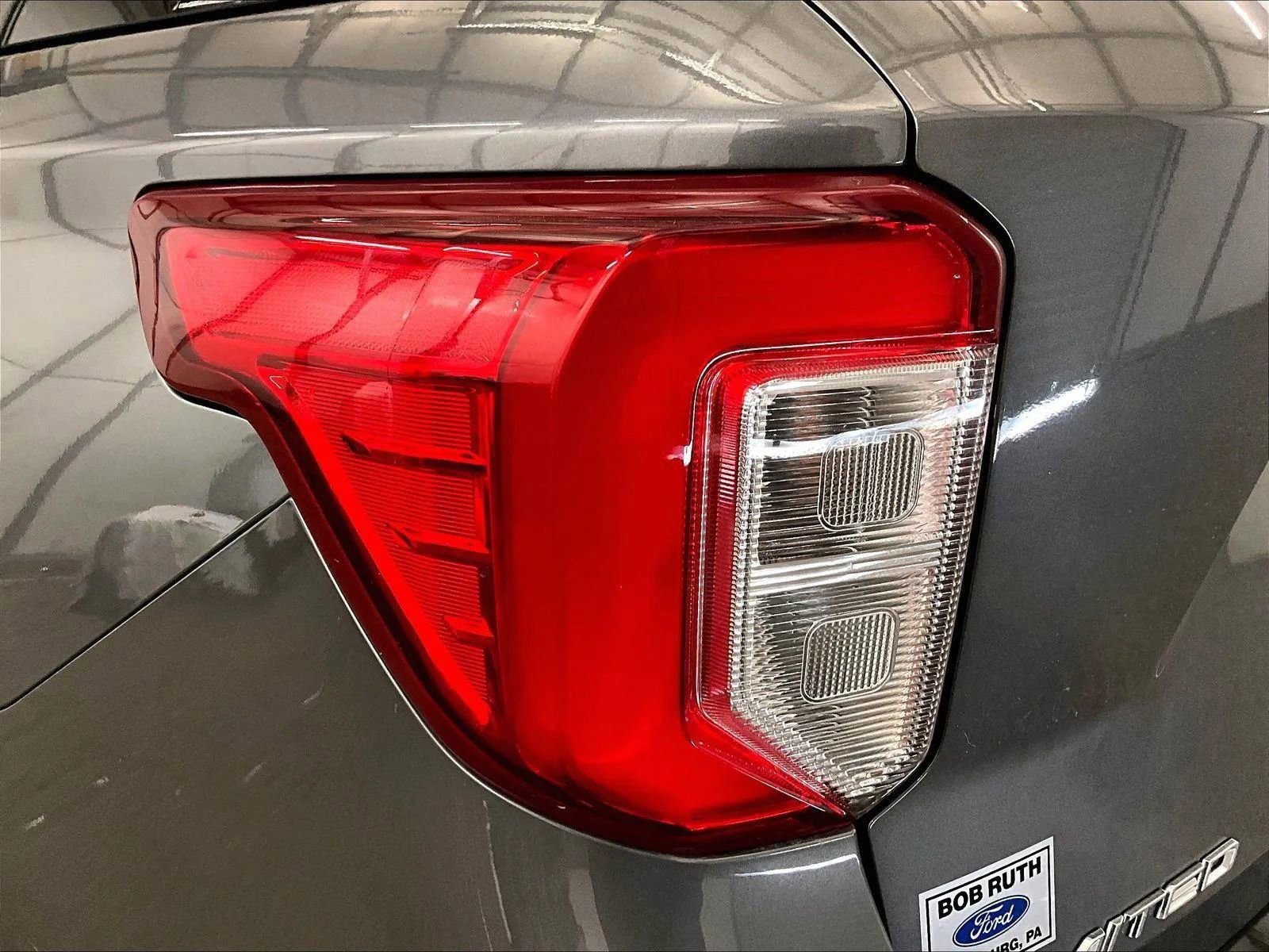 Certified 2021 Ford Explorer Limited w/ Equipment Group 301A AWD/4WD image 29