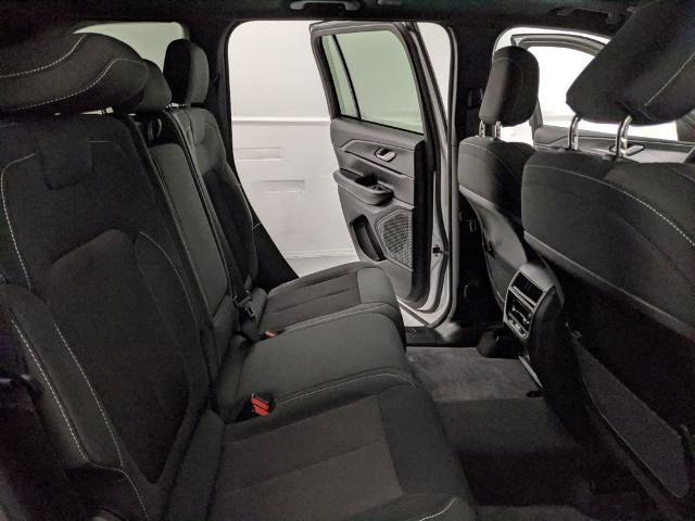 Used 2025 Jeep Grand Cherokee Laredo X image 20