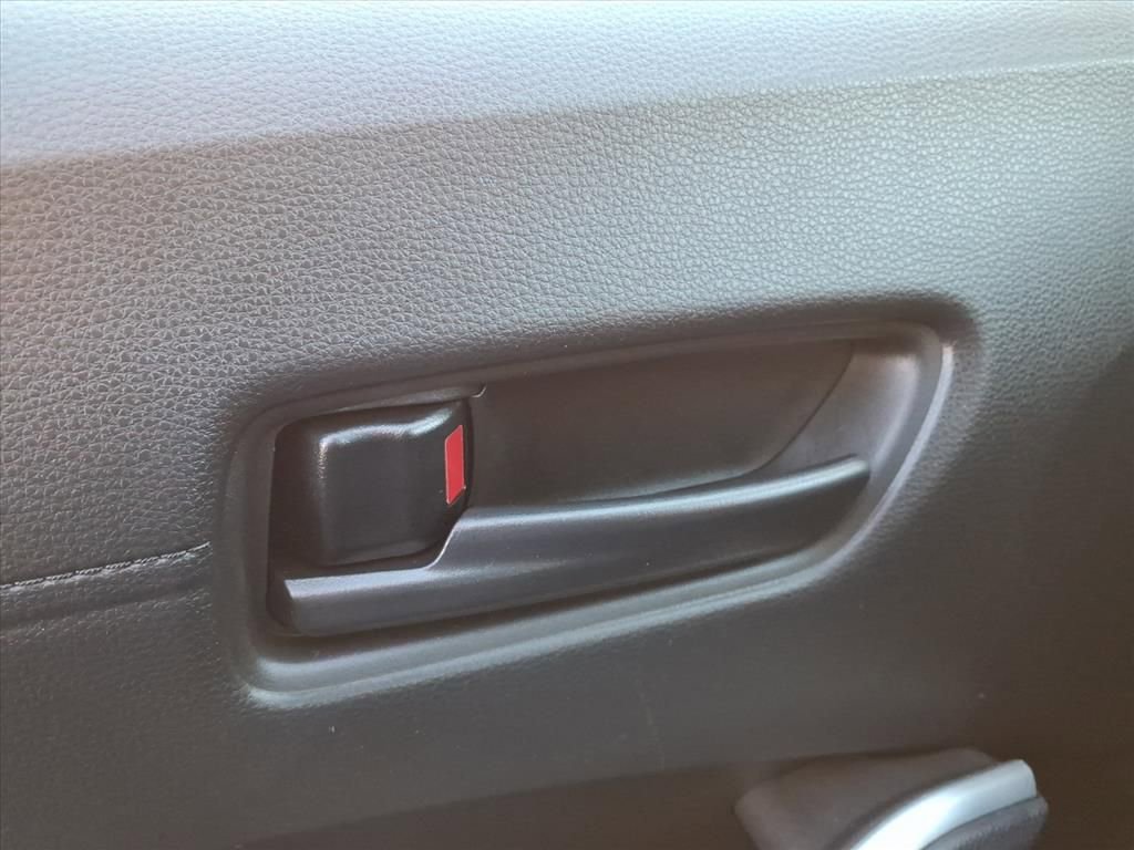 Used 2024 Toyota Corolla Cross LE w/ Moonroof Package image 17