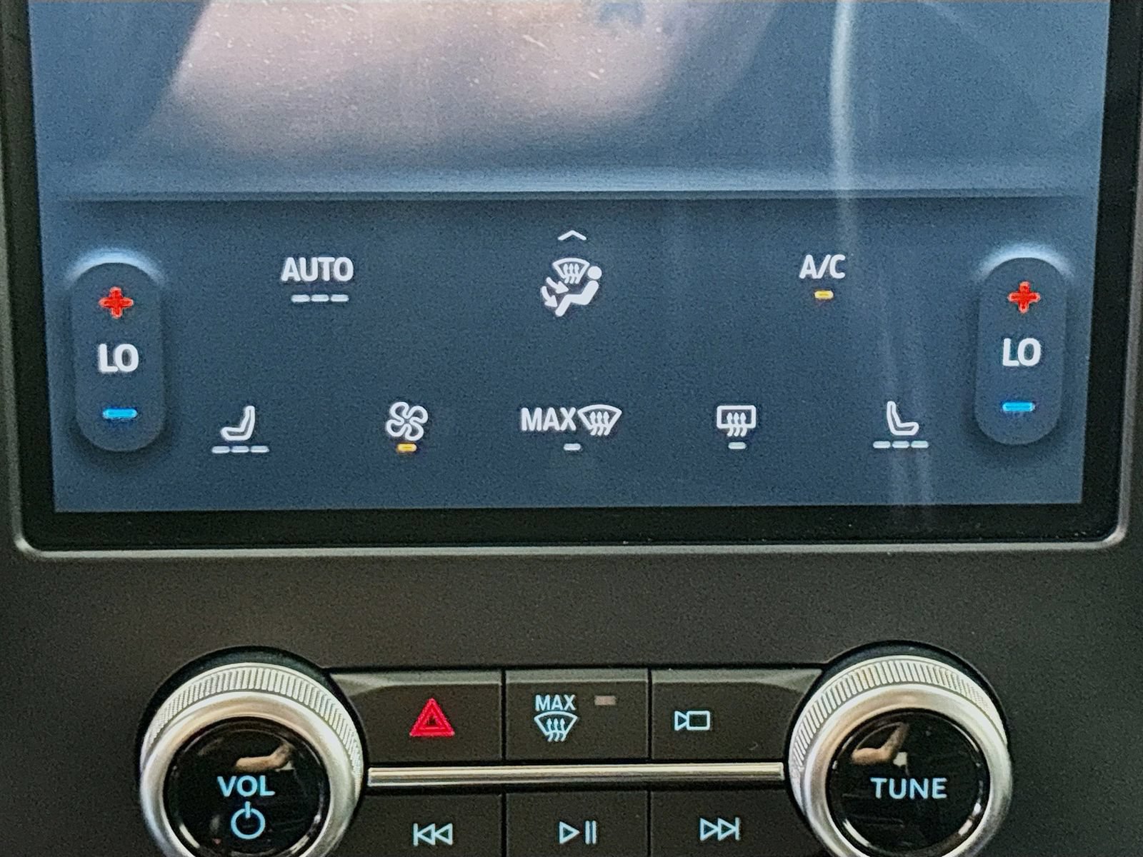 Certified 2023 Ford Edge SEL AWD/4WD image 16