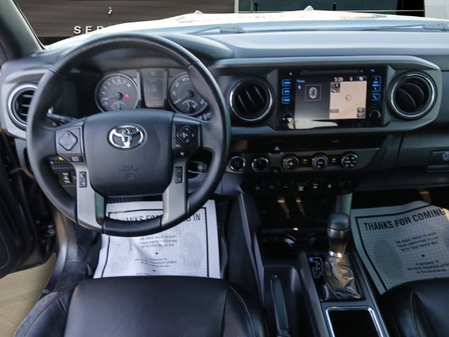 Used 2019 Toyota Tacoma TRD Off-Road w/ Technology Package AWD/4WD image 9