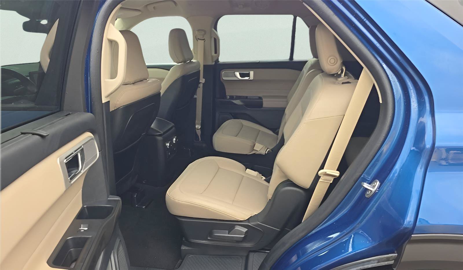 Certified 2020 Ford Explorer Limited w/ Hybrid Equipment Group 310A RWD image 7