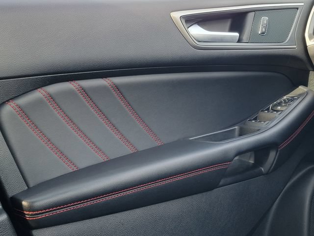 Certified 2024 Ford Edge ST-Line AWD/4WD image 38