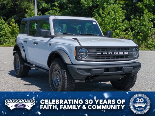 Certified 2025 Ford Bronco 4-Door w/ Sasquatch Package AWD/4WD image 2