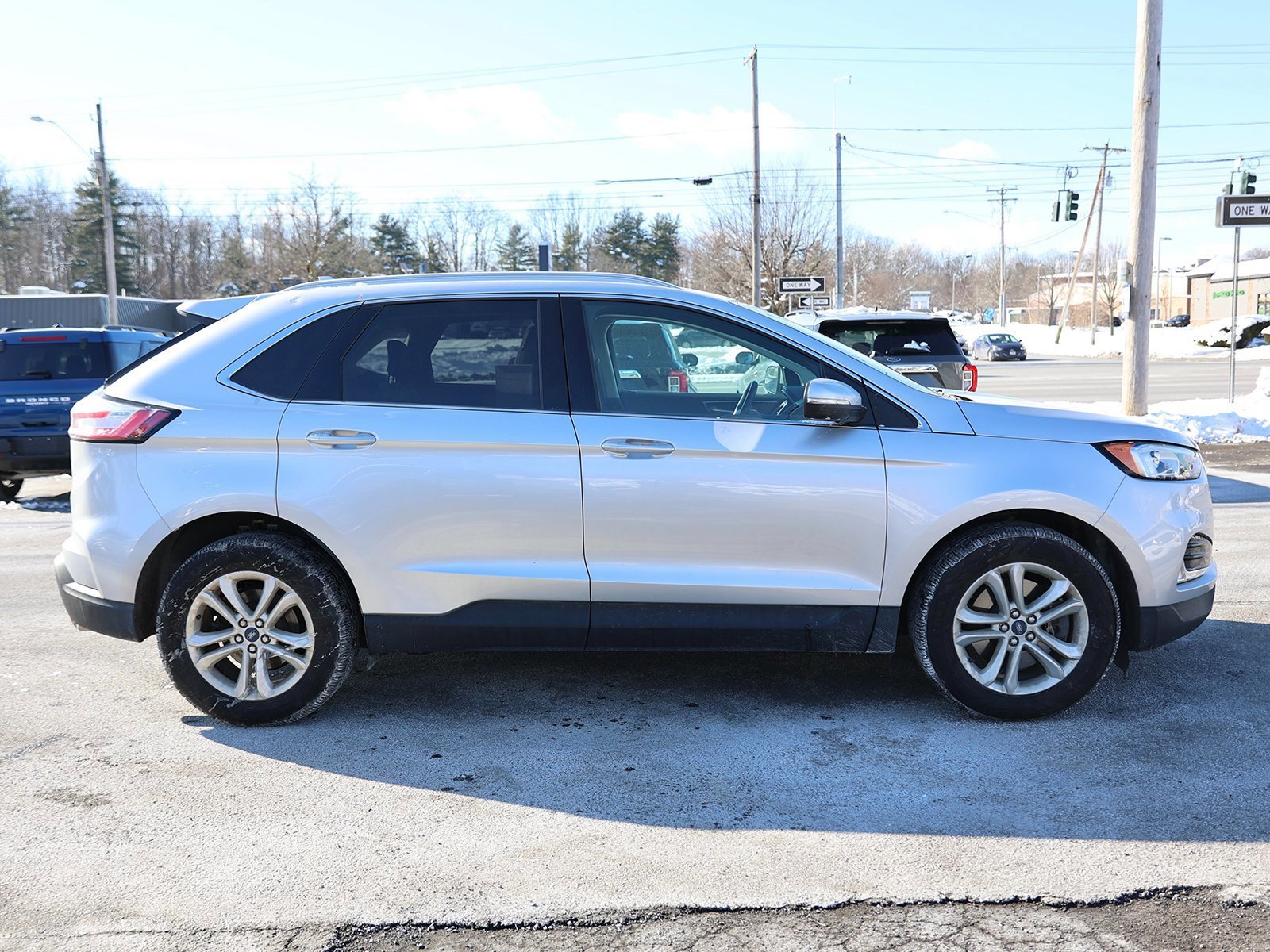 Certified 2019 Ford Edge SEL w/ Equipment Group 201A image 2