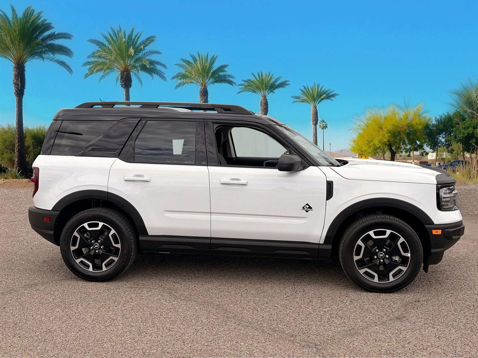 Certified 2023 Ford Bronco Sport Outer Banks w/ Tech Package AWD/4WD image 6
