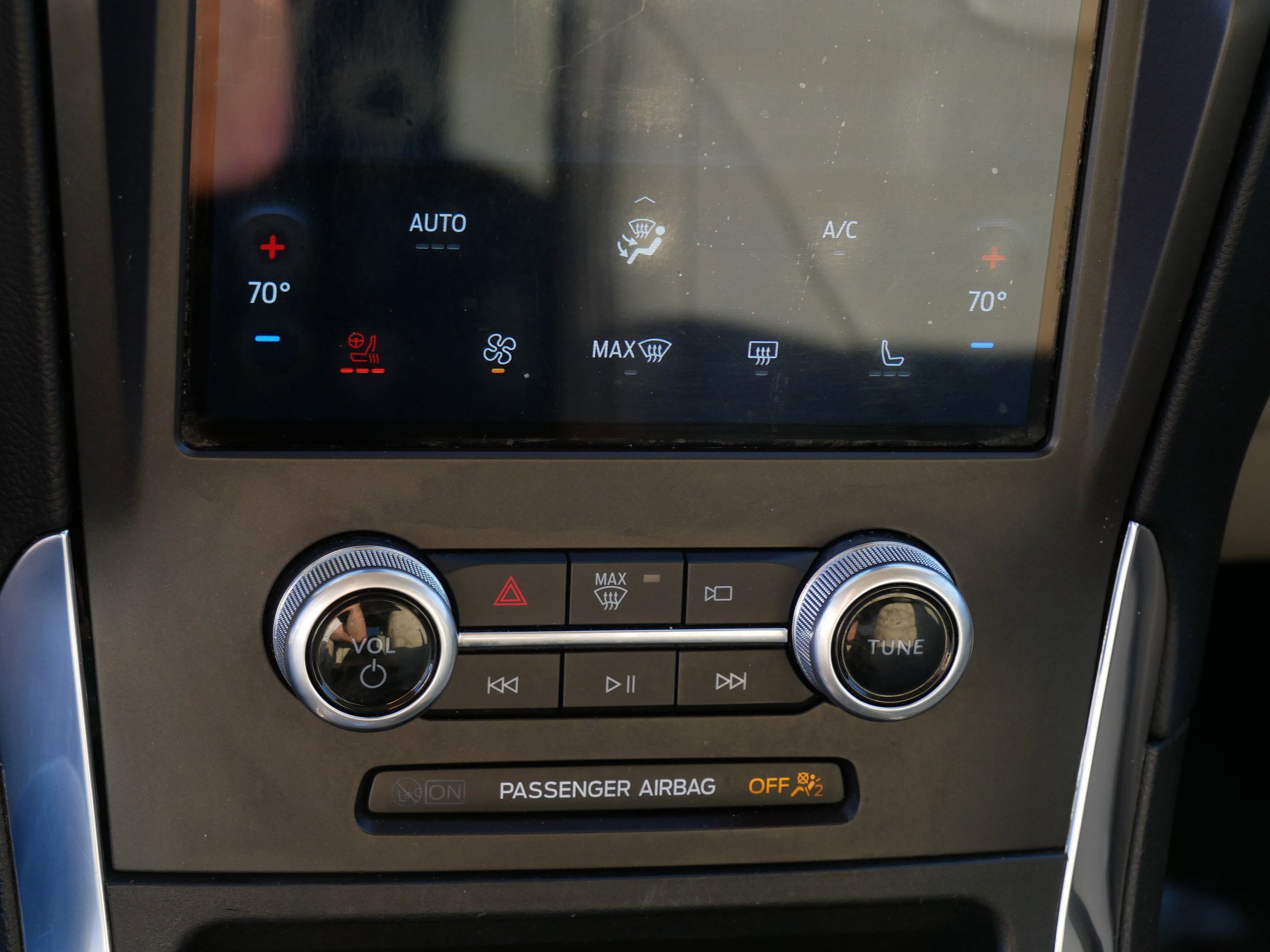 Certified 2021 Ford Edge Titanium w/ Cargo Accessory Package image 23