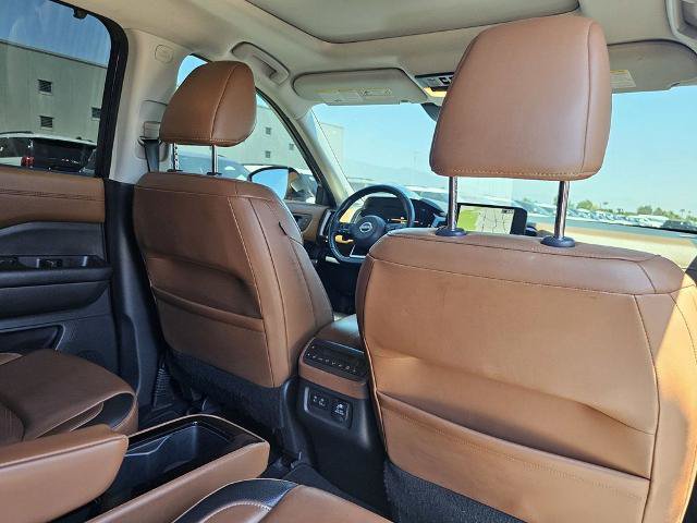 Used 2022 Nissan Pathfinder Platinum w/ Cargo Package FWD image 15