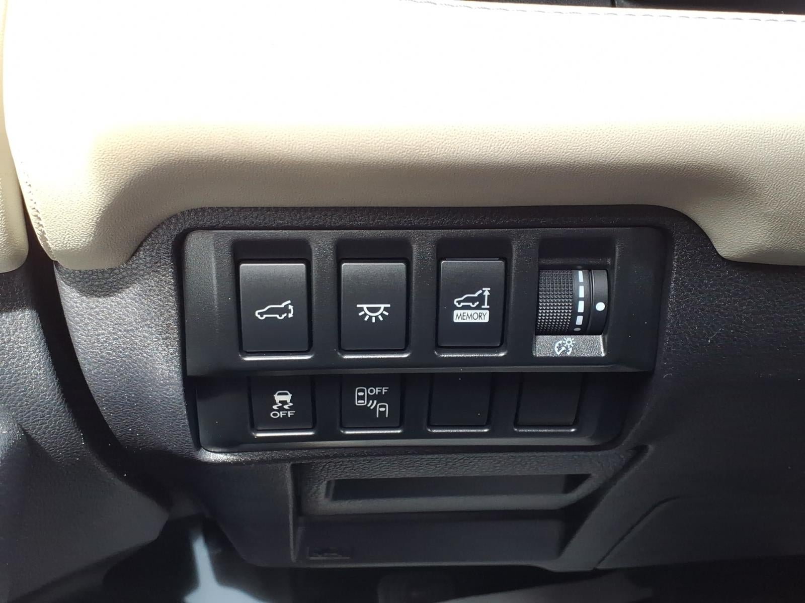 Used 2020 Subaru Ascent Limited w/ Technology Package AWD/4WD image 27