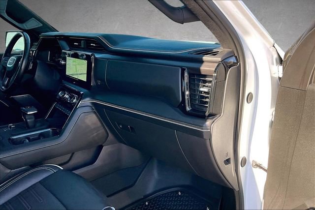 Used 2024 GMC Sierra 1500 AT4X image 15