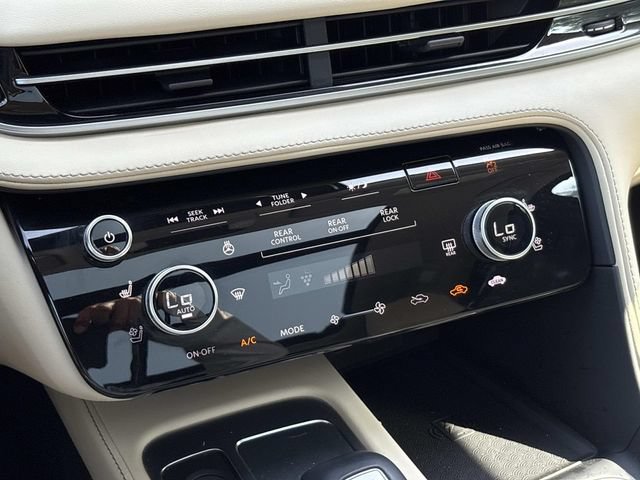 Used 2022 INFINITI QX60 Sensory w/ Vision Package AWD/4WD image 33