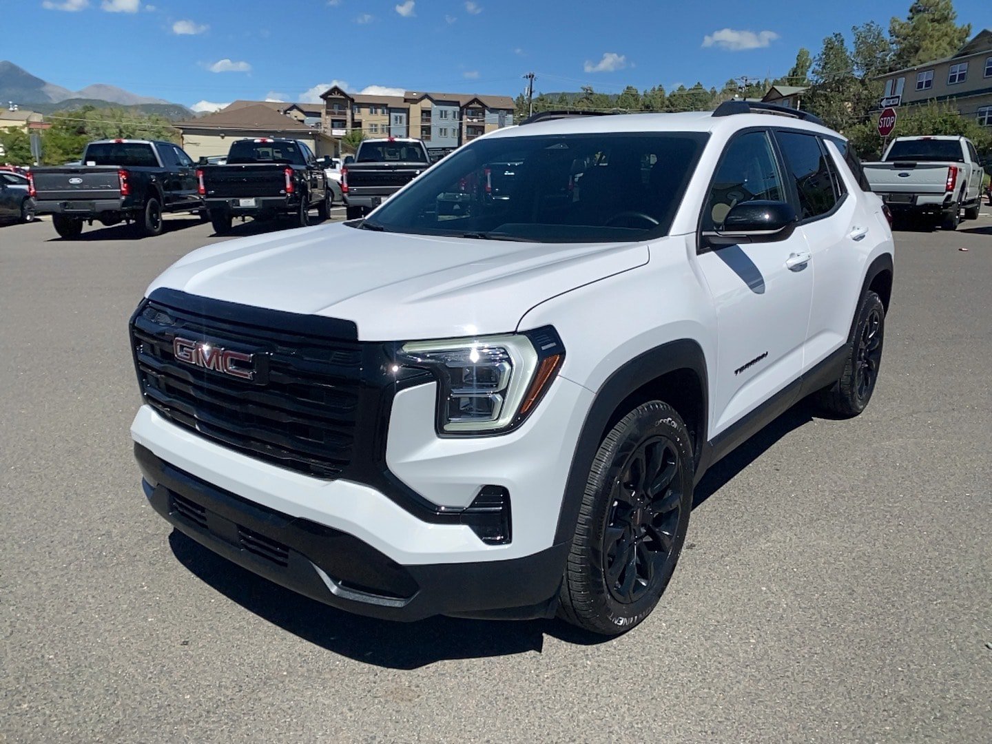 Used 2026 GMC Terrain Elevation w/ Elevation Premium Package AWD/4WD image 2
