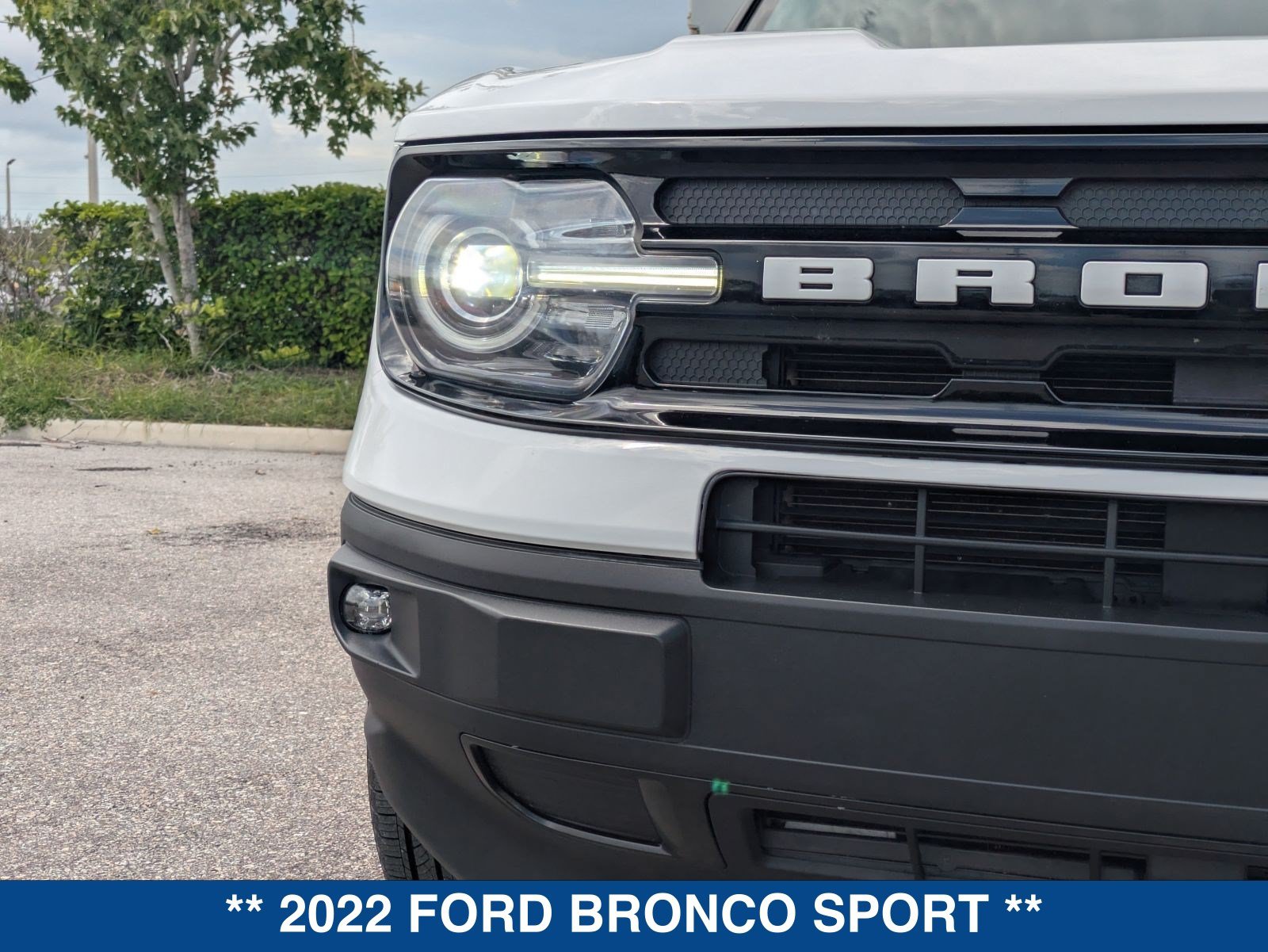Certified 2022 Ford Bronco Sport Outer Banks w/ Tech Package AWD/4WD image 10