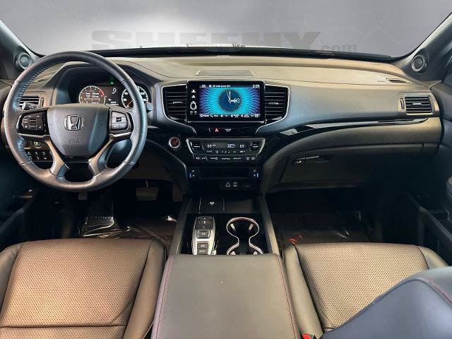 Used 2025 Honda Ridgeline Black Edition image 3
