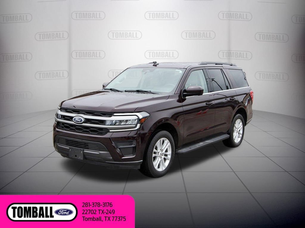 Certified 2024 Ford Expedition XLT RWD image 3