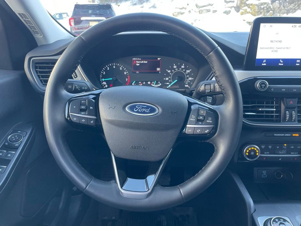 Certified 2022 Ford Escape SE w/ Cold Weather Package image 15