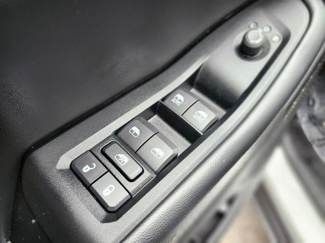 Used 2023 Jeep Grand Cherokee L Altitude AWD/4WD image 19