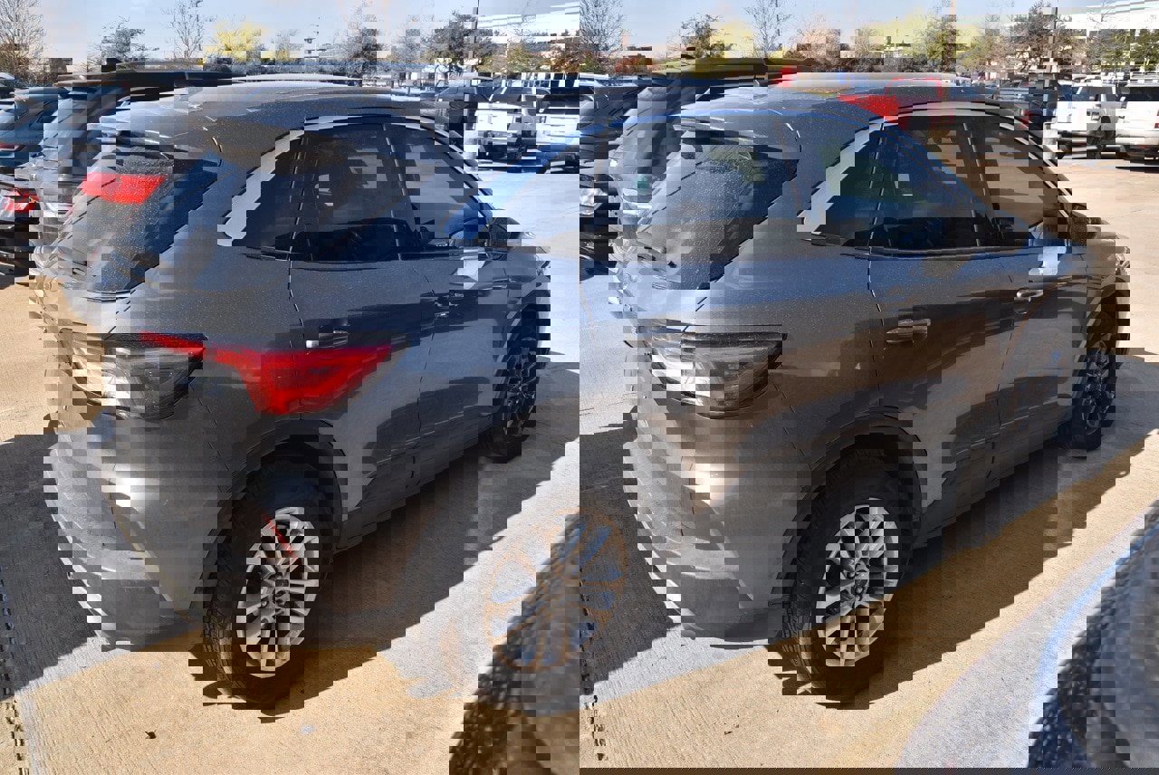 Certified 2022 Ford Escape SE image 5