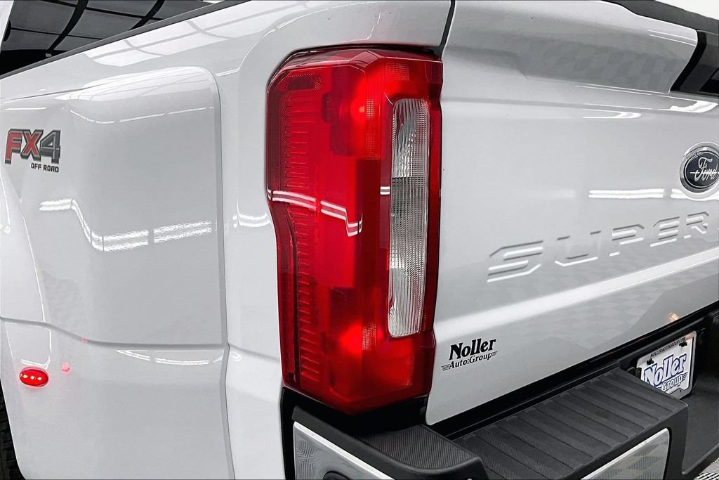 Certified 2025 Ford F350 XLT w/ FX4 Off-Road Package AWD/4WD image 31