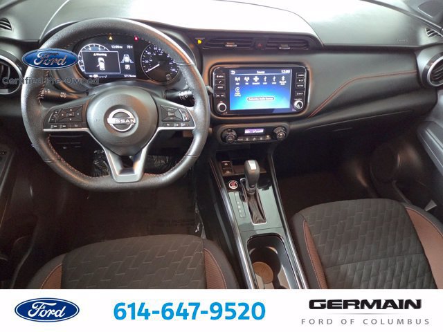 Used 2023 Nissan Kicks SR w/ Interior Electronics Package FWD image 17