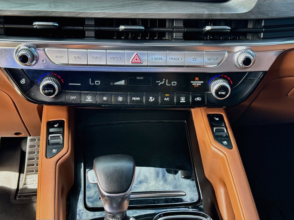 Used 2023 Kia Telluride SX X-Line AWD/4WD image 16