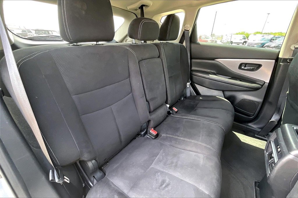 Used 2023 Nissan Murano S image 22