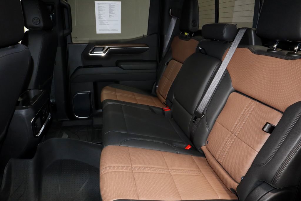 Used 2023 Chevrolet Silverado 1500 High Country w/ High Country Premium Package AWD/4WD image 21