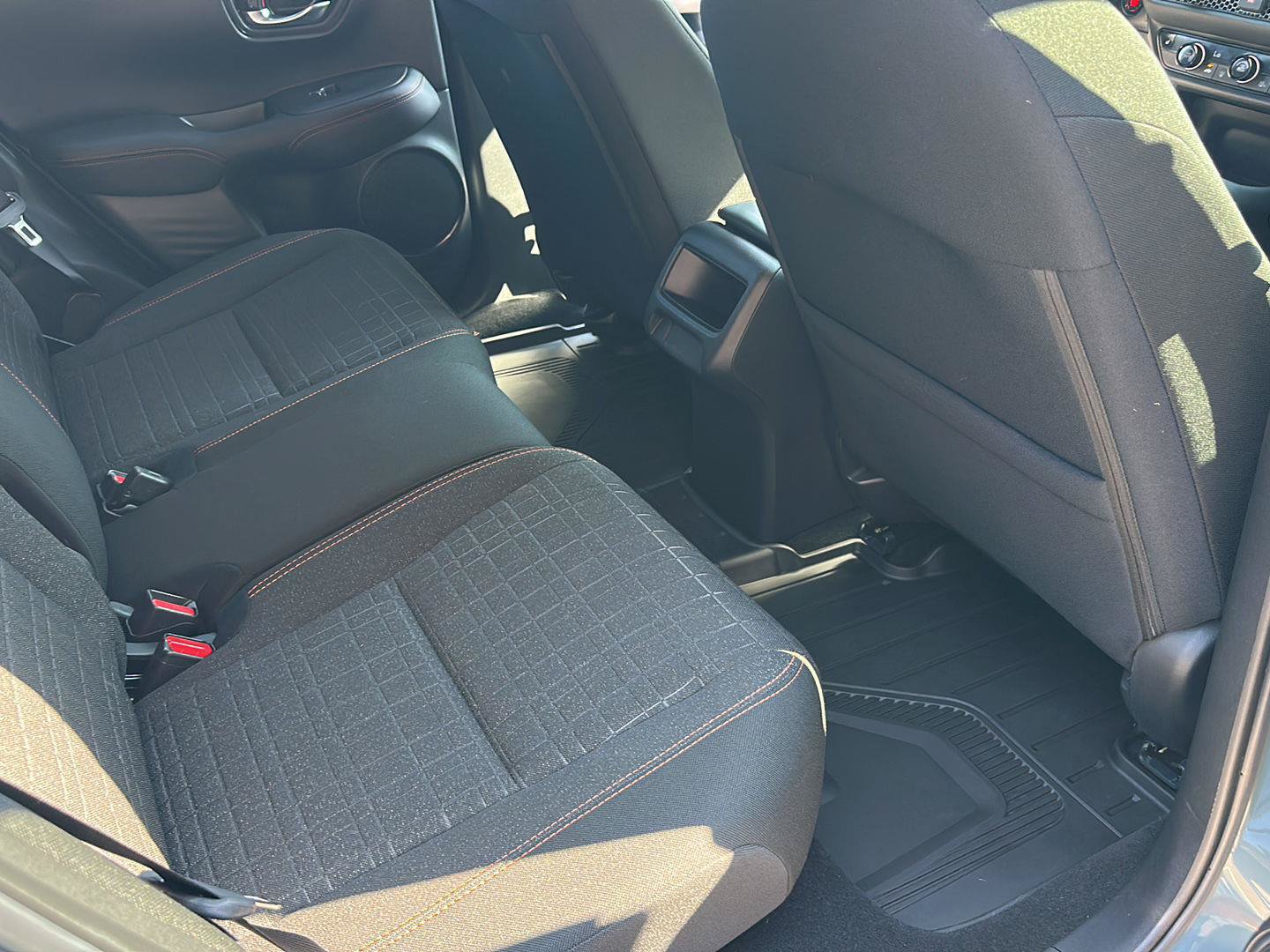 Used 2024 Honda HR-V Sport image 35