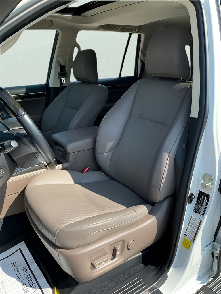 Used 2022 Lexus GX 460 Premium image 28