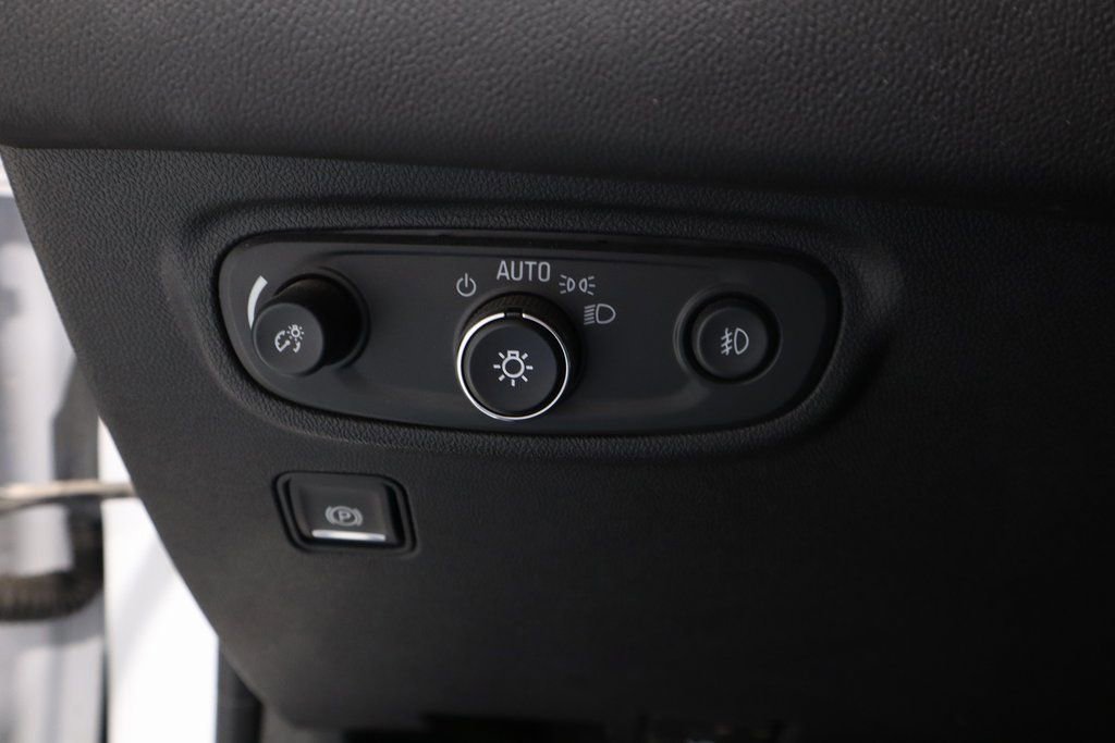 Used 2022 GMC Terrain AT4 w/ Infotainment Package II image 27