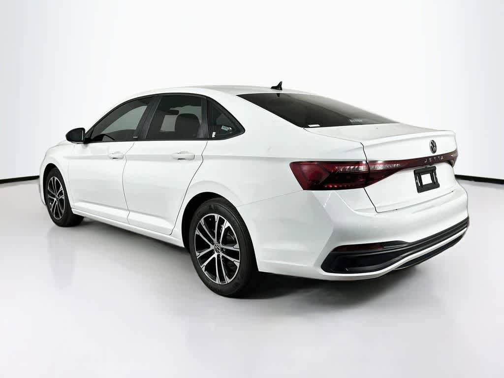 Used 2025 Volkswagen Jetta Sport FWD image 4