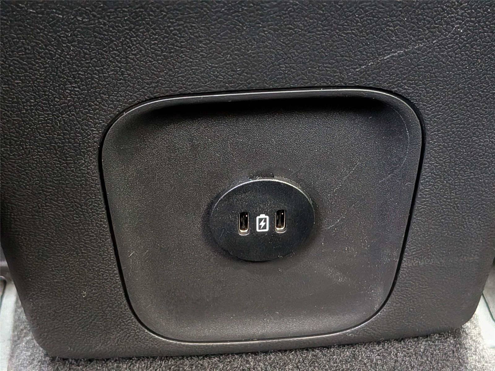 Certified 2025 Ford Escape SE w/ PHEV Premium Package FWD image 15