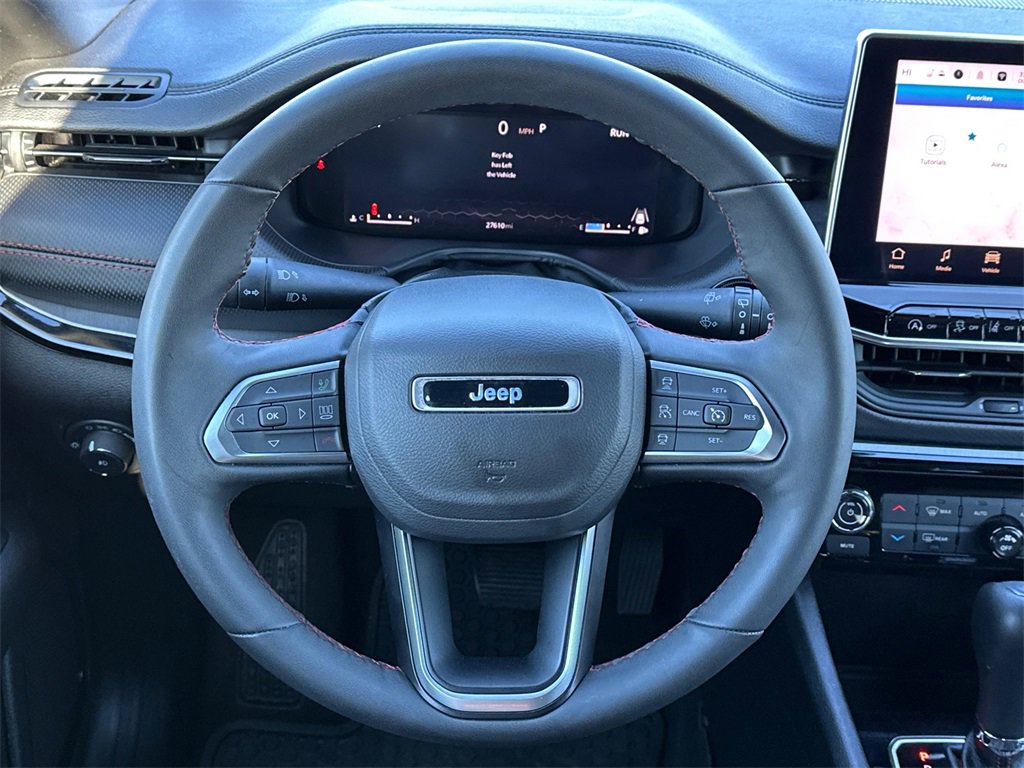 Used 2025 Jeep Compass Trailhawk w/ Trailhawk Elite Group image 23