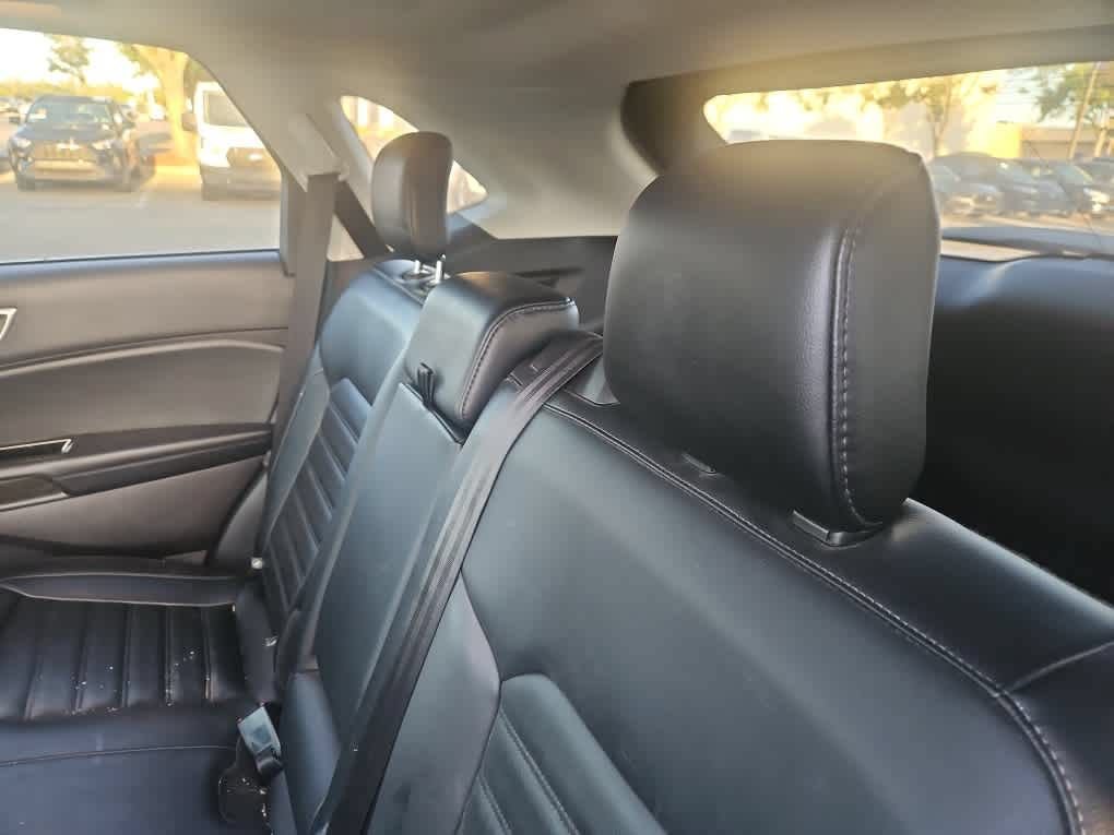 Certified 2019 Ford Edge SEL w/ Equipment Group 201A FWD image 12