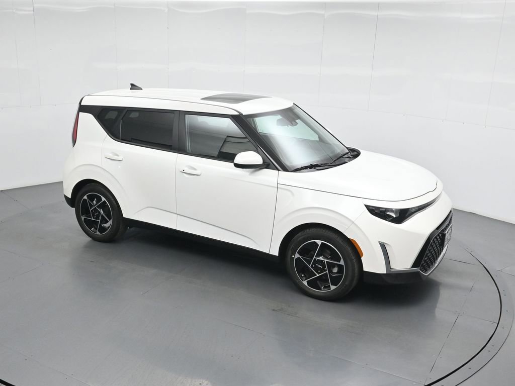 Used 2024 Kia Soul EX image 5