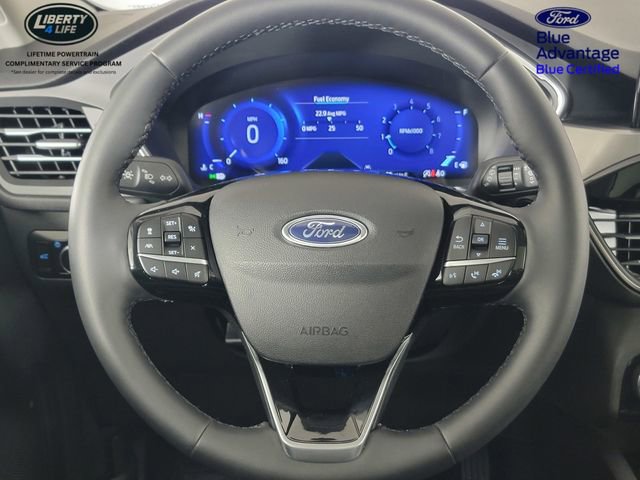 Certified 2022 Ford Escape Titanium w/ Class II Trailer Tow Package image 27