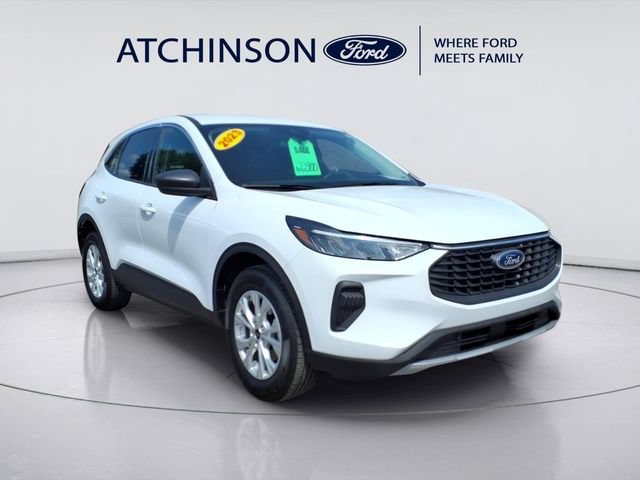 Certified 2023 Ford Escape Active AWD/4WD image 3