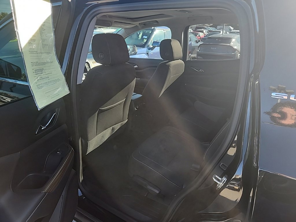 Used 2023 GMC Acadia SLE w/ Driver Convenience Package AWD/4WD image 10