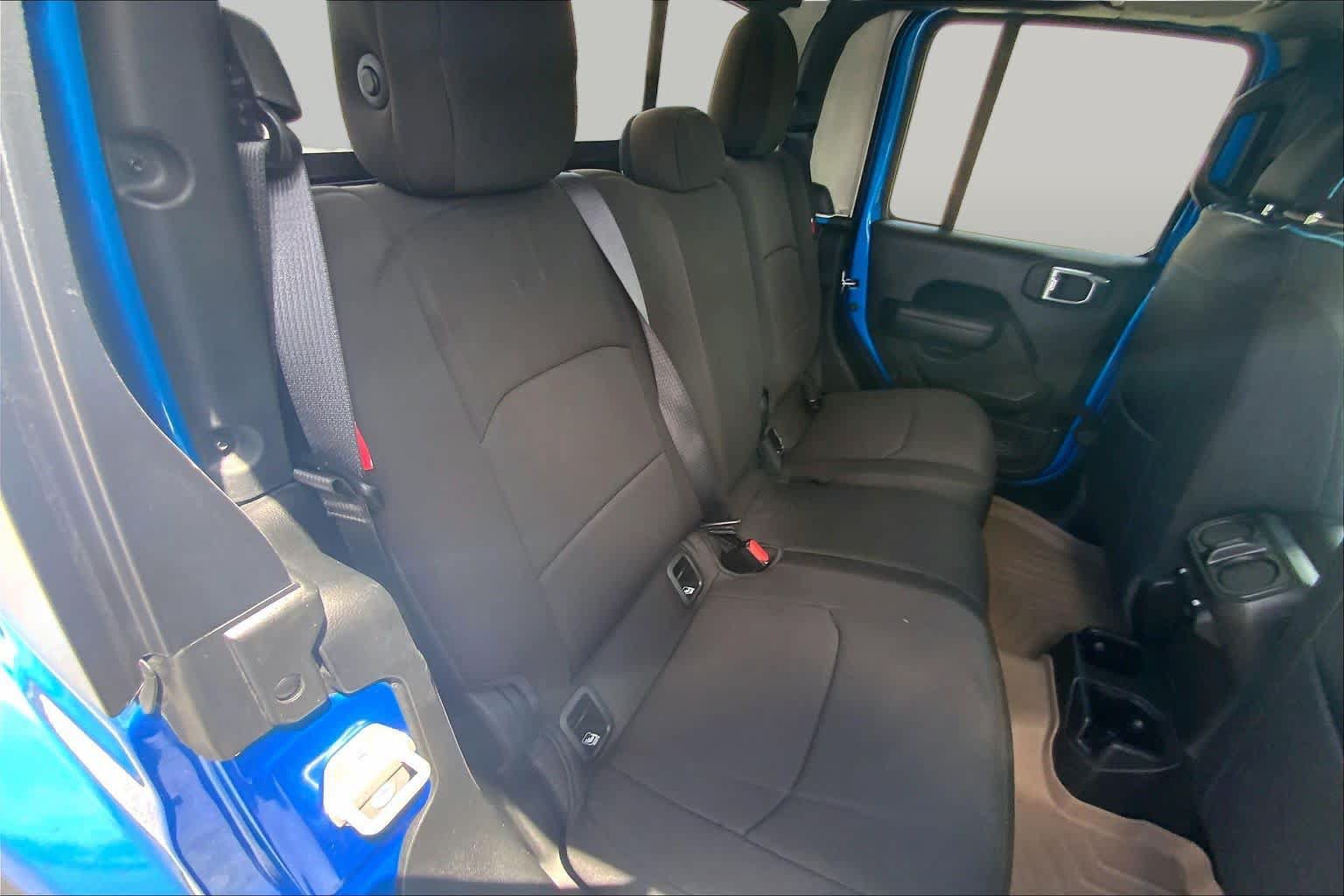 Used 2021 Jeep Gladiator Sport AWD/4WD image 20