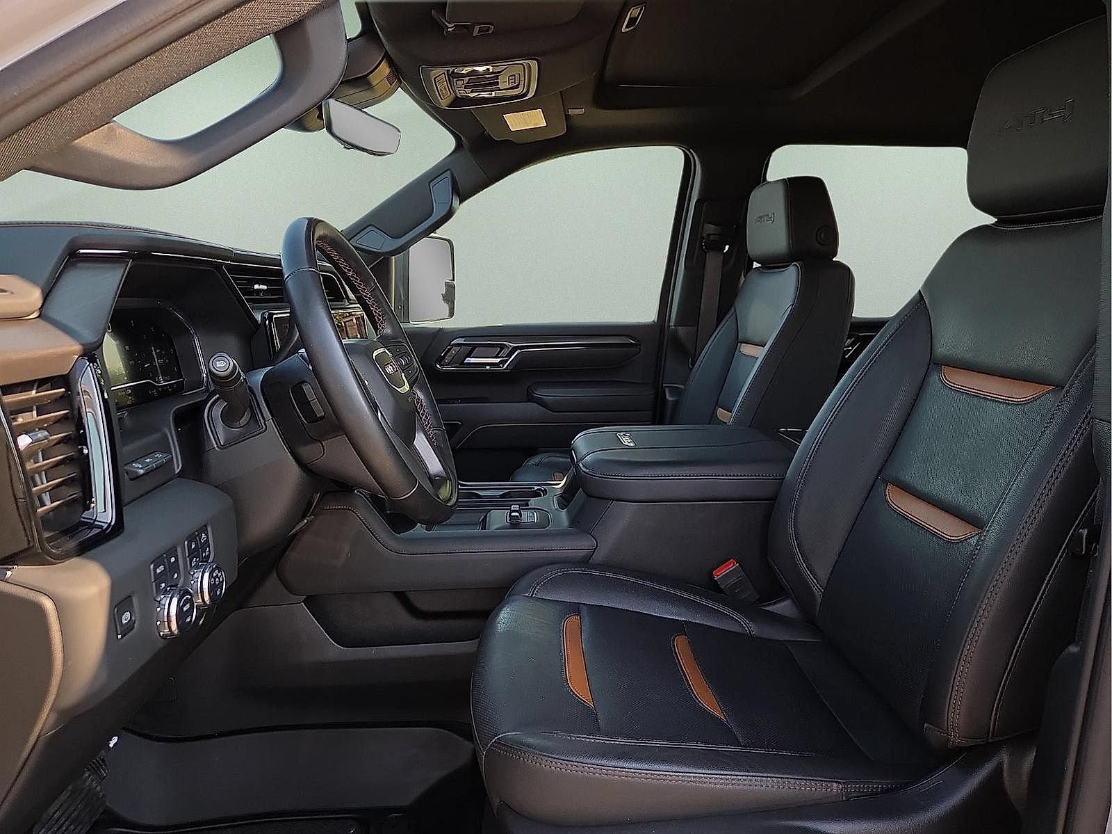 Used 2025 GMC Sierra 2500 AT4 w/ AT4 Premium Plus Package AWD/4WD image 14